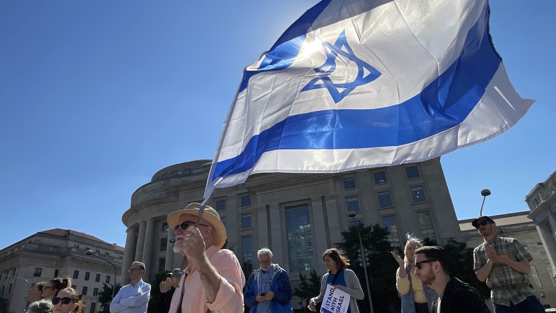 As the War in the Middle east between Israel and the Hamas rages on -- A major rally is being planned in the National Mall in support of Israel.