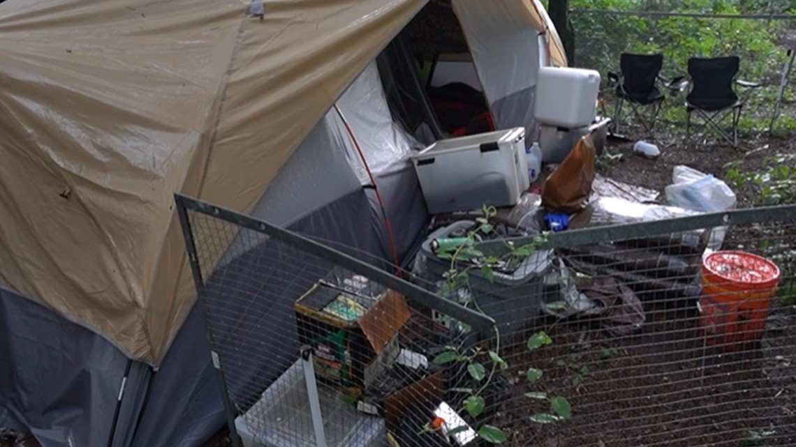 'Lord, I'm relying on you' | The working unhoused in Fairfax County create encampment with support of volunteer group Reston Strong