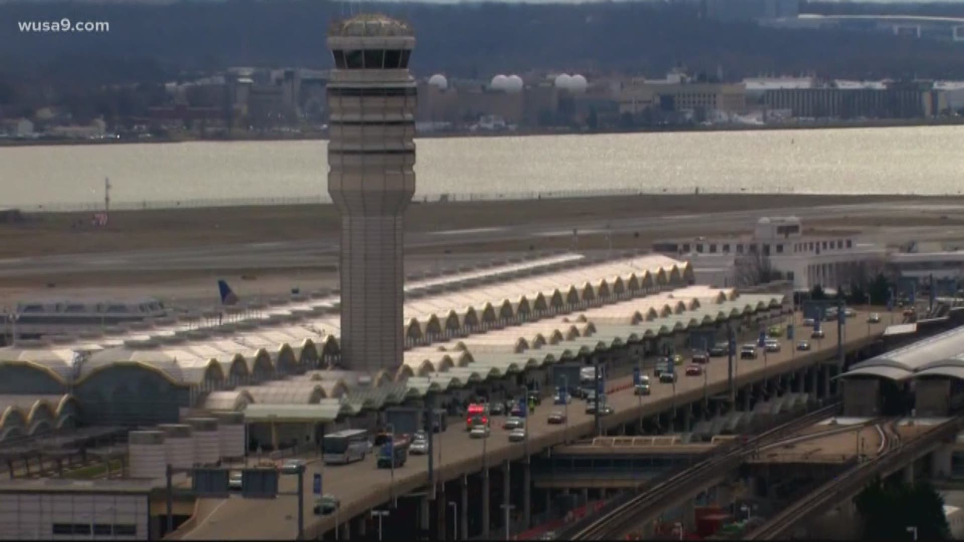 Reagan Airport control tower evacuated, prompts delays