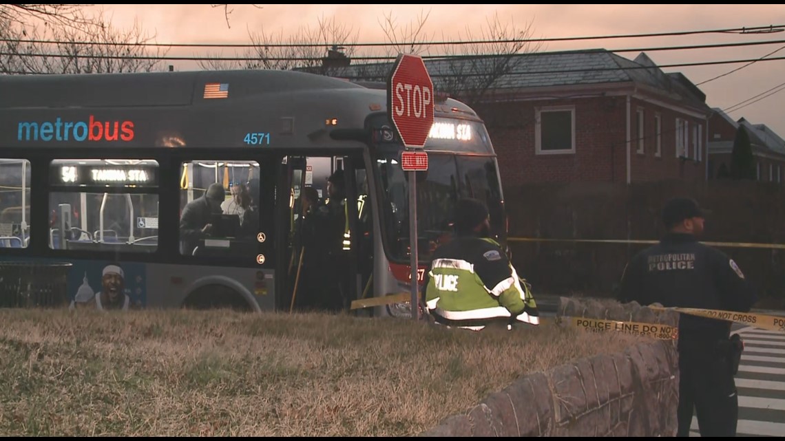 2 children shot while getting of Metrobus in Northwest DC | wusa9.com