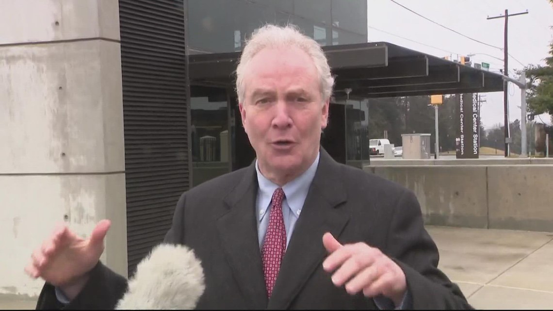 Sen. Chris Van Hollen defeats challenger in Maryland's Democratic primary, AP projects