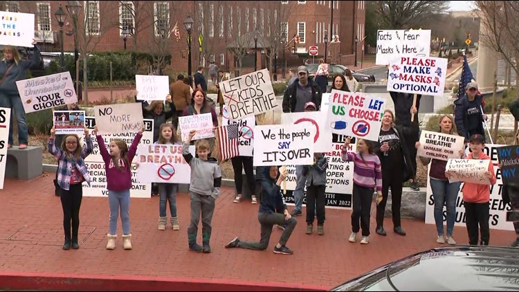 Parents echo Gov. Hogan's call to end mask mandates in schools at state house rally