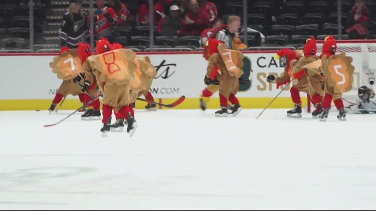 Kids dressed as turkeys take to the ice for hockey game | Get Uplifted