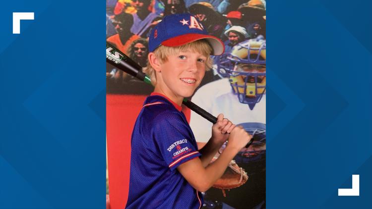 Nationals, Phillies players mingle with Little Leaguers