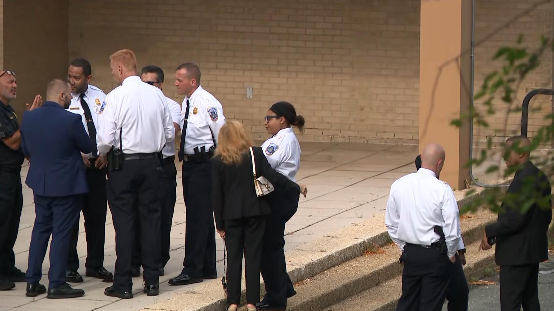 Coverage image for: DC officer dies from critical gunshot inside police station