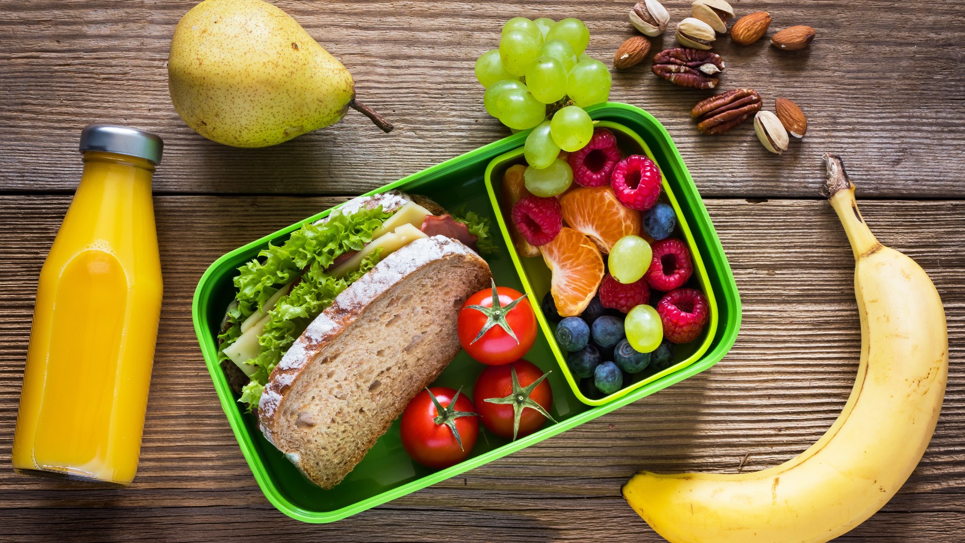 Ali Banks from Chopt, shares easy and healthy ways to pack your kid's lunchbox.