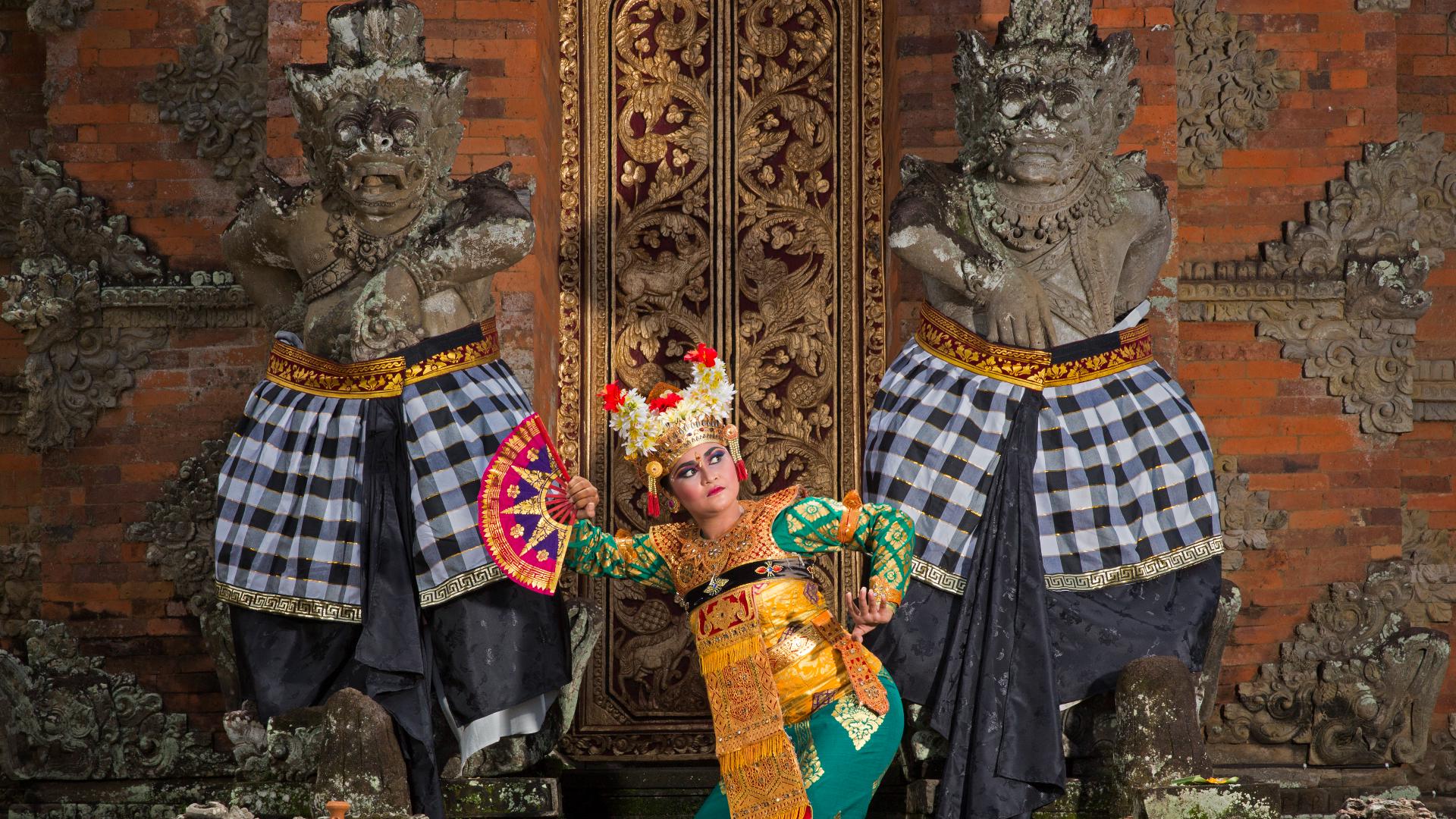 The WOW Indonesia! Festival is Sun., Aug. 25th on Pennsylvania Ave NW. Come experience their culture and fun as they celebrate 75 years of diplomacy with the U.S.