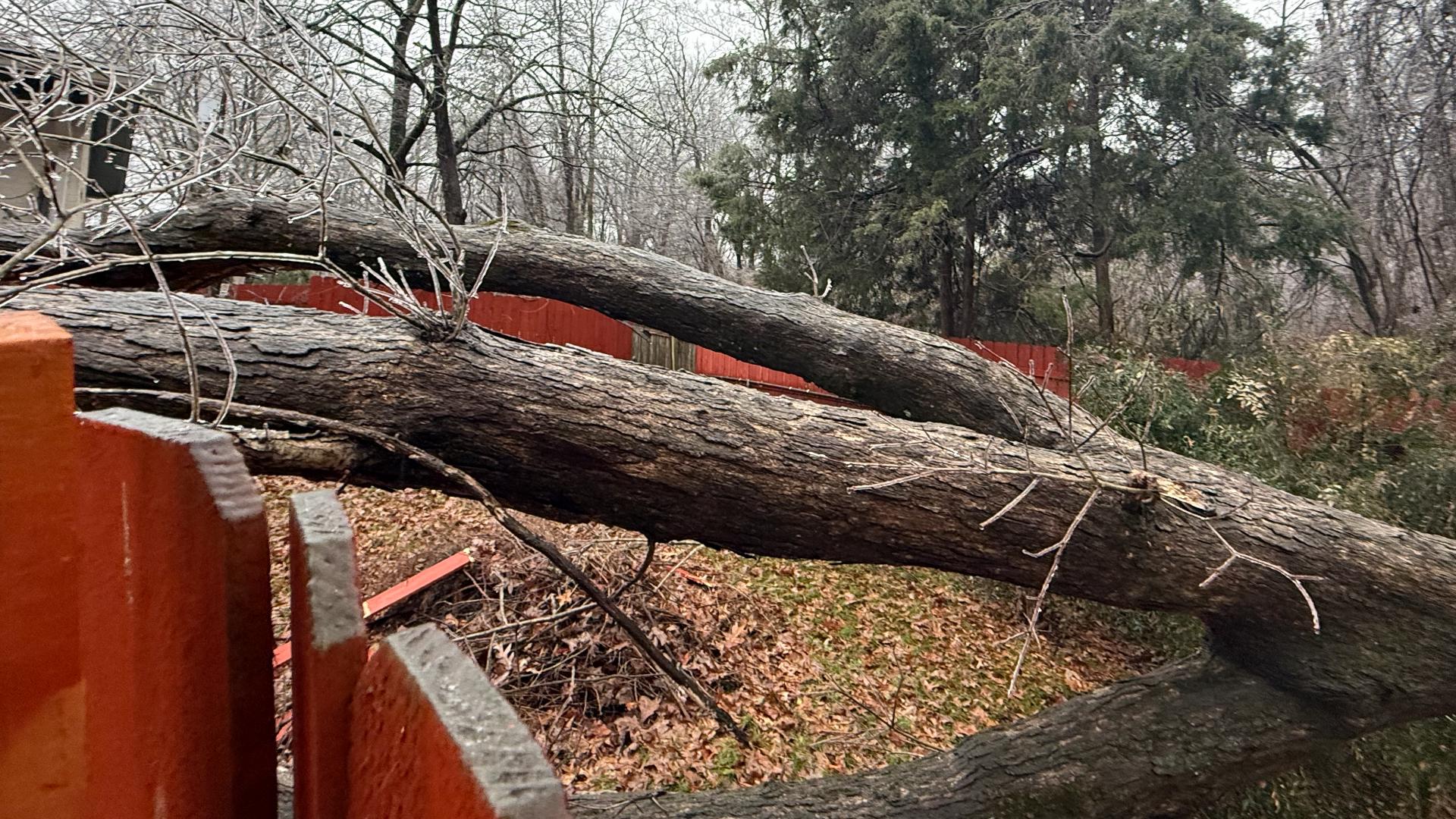 The high winds are causing several power outages in our region. 