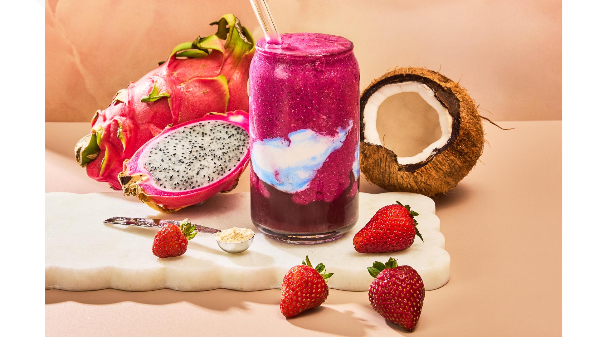 Chef Dylan Mendelsohn of Life Alive teams up with Glowbar to cools us down with the limited-time "Glow Time" smoothie.