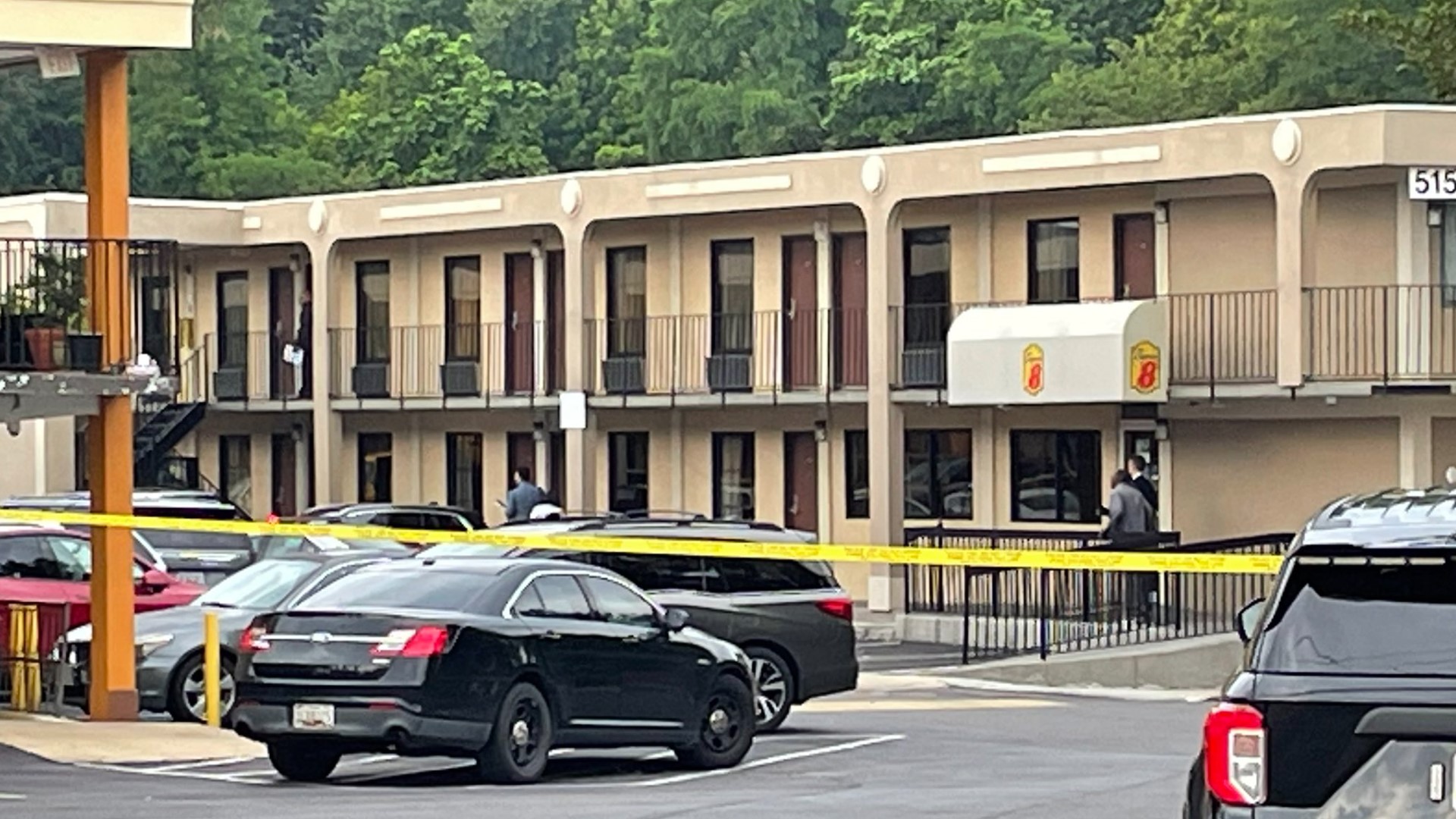 2 people shot to death at Super 8 in Prince George's County | wusa9.com