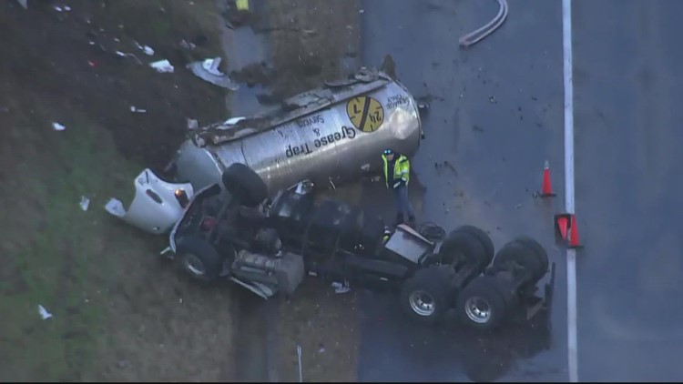 Tanker filled with sewage spilled all over the highway in Virginia