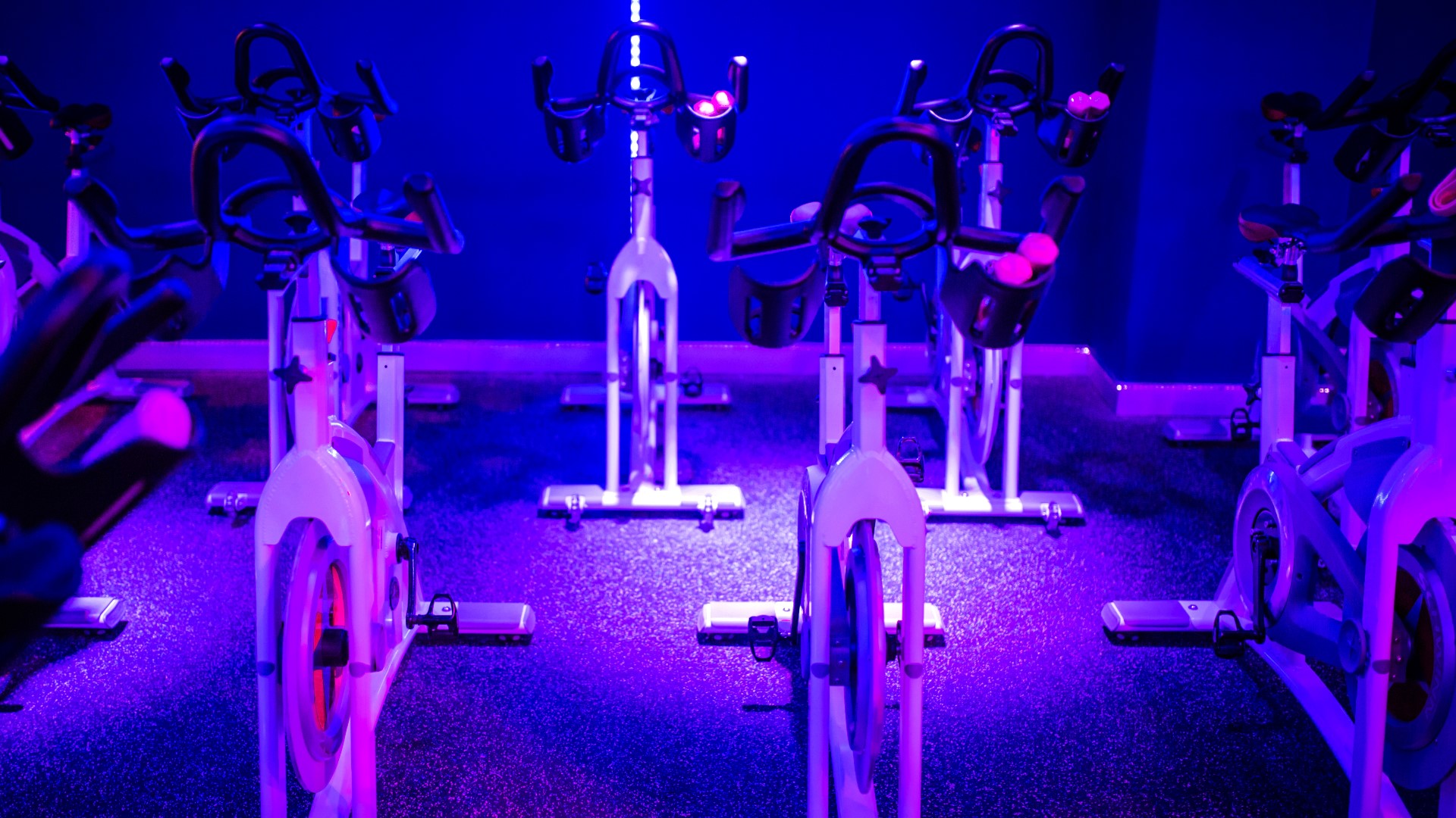 CycleBar DC offers classes for beginners and advanced cyclers. Instructors Jacie Coressel and Kelli Coffman demonstrate how to properly ride a bike.