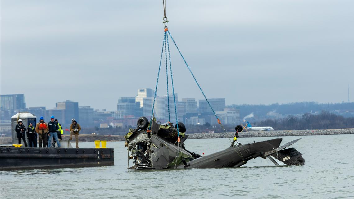 Transportation officials schedule 3-day hearing on DCA midair collision