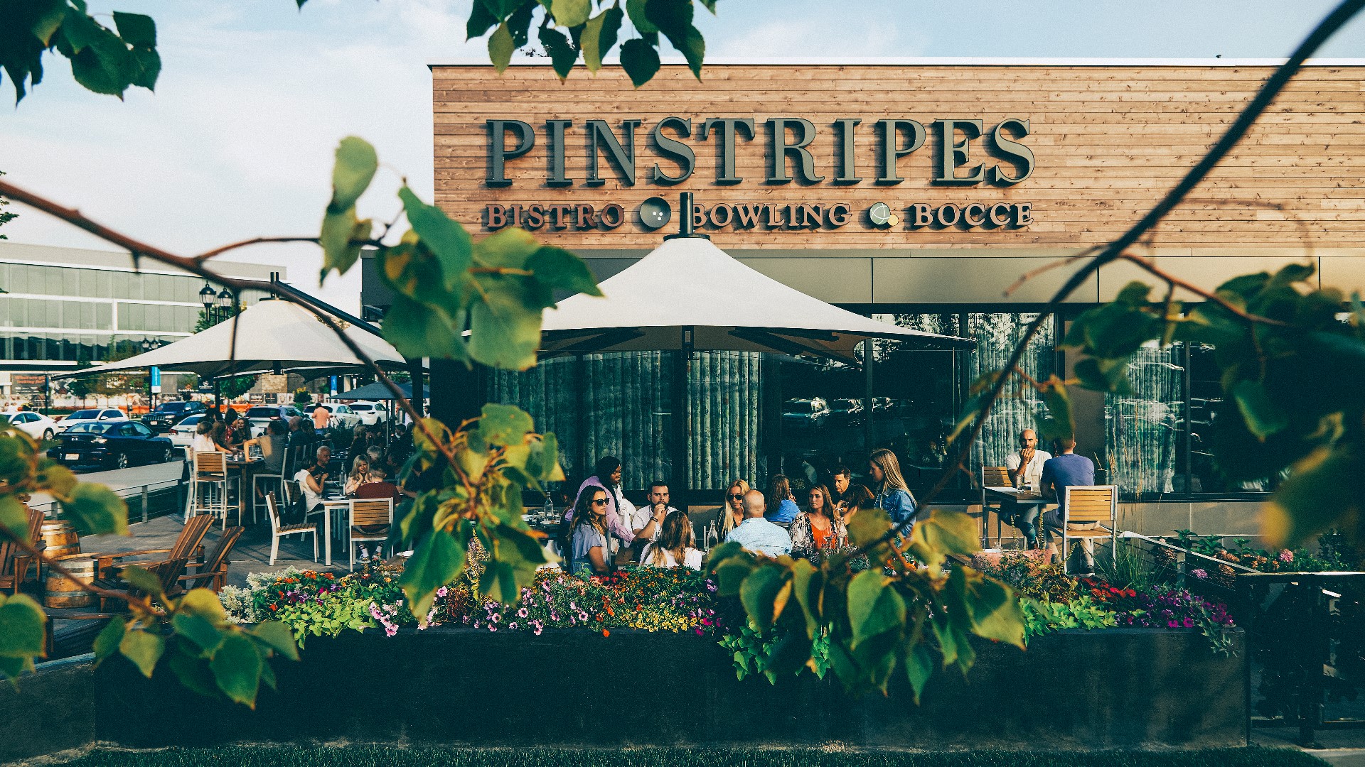 General Manager Stephen Doctor and Executive Chef David Stewart demonstrate how to make fettucini bolognese. Pinstripes is located in North Bethesda.