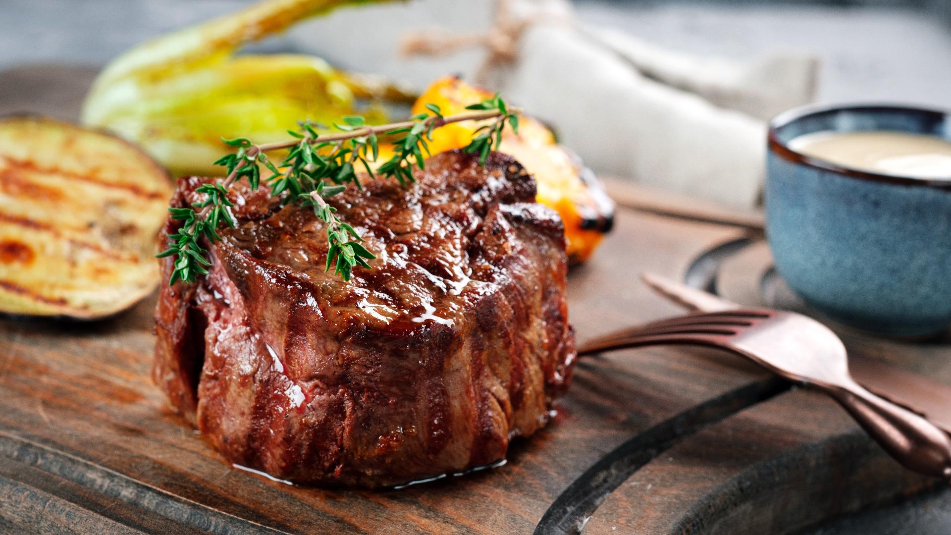 Sponsored by: Virginia Beef Council. Food and Lifestyle Expert Parker Wallace shows us some creative, nutrient-packed recipes featuring lean beef. 