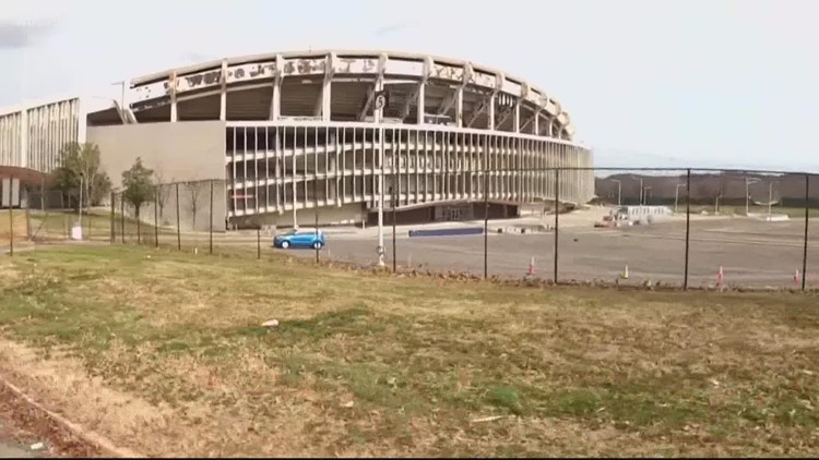 Yes, items from RFK Stadium will be auctioned before demolition