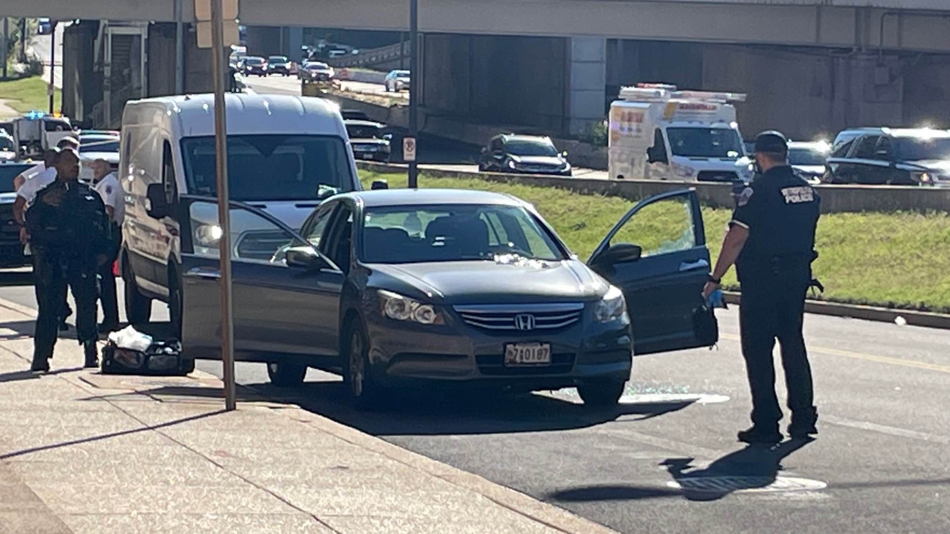 Police Find Man Shot In Car In Southwest, DC | Wusa9.com