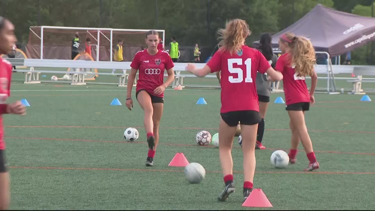 Girls soccer team in Loudoun County runs charity marathon for Feeding America