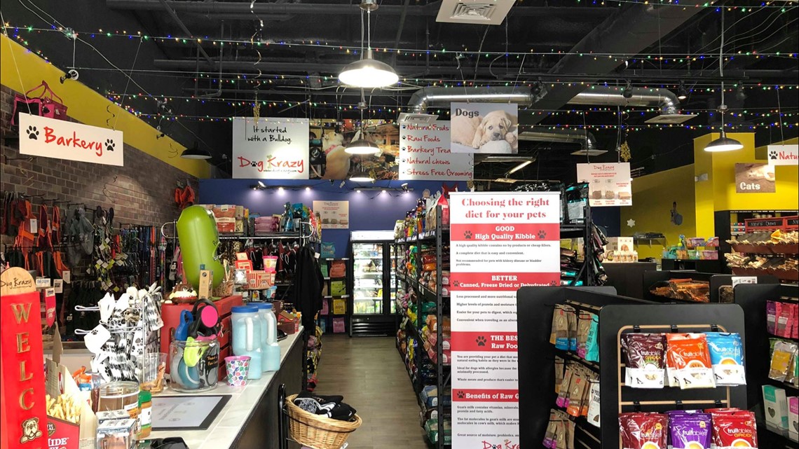 Virginia pet shop worker gifted a store by owners - Vimarsana News
