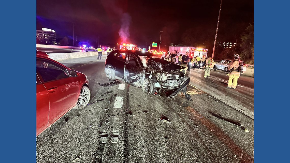 Early morning fiery crash closes lanes on I-270 | wusa9.com