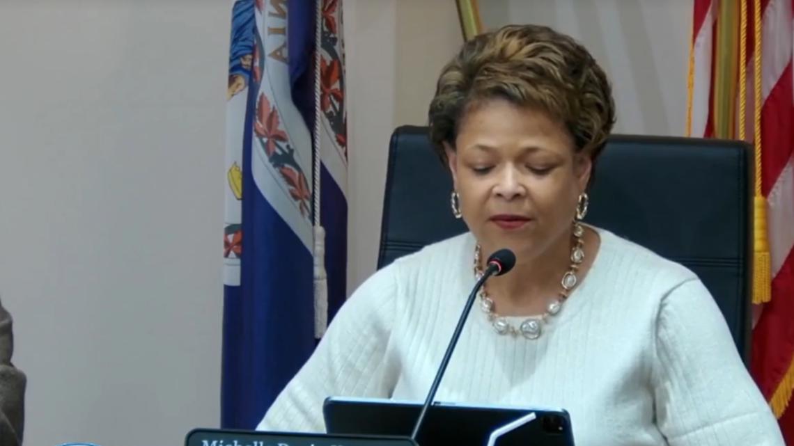 Manassas mayor will step down at year's end due to 'self-imposed term limit"