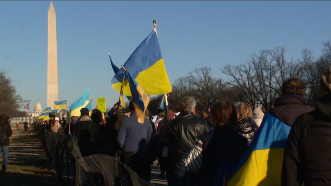 Hundreds Rally In DC In Support Of Ukraine And Call For Peace | Wusa9.com