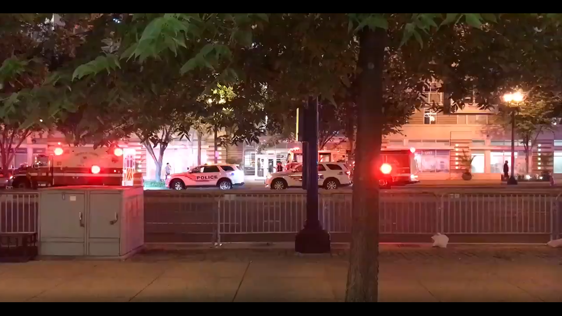 Washington Nationals Evacuate Stadium After Shooting Outside Ballpark - WSJ