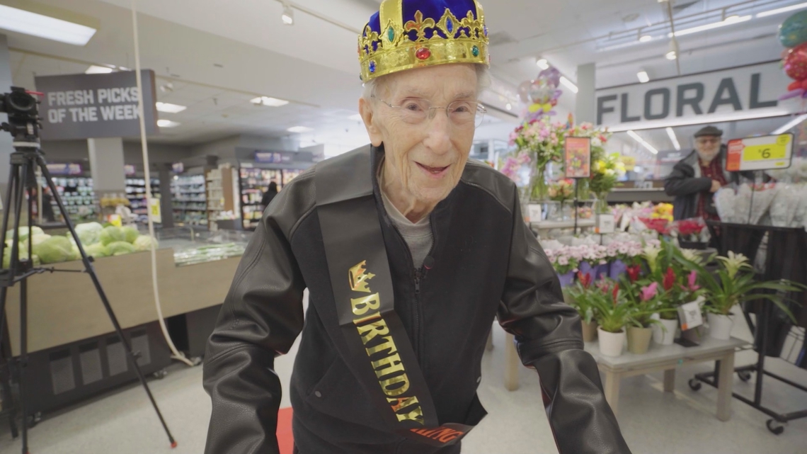 He came for groceries. He found family: A WWII veteran turns 100 at a Maryland grocery store
