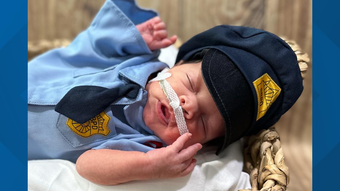 Maryland Children's Hospital NICU patients dress up for Halloween(02)