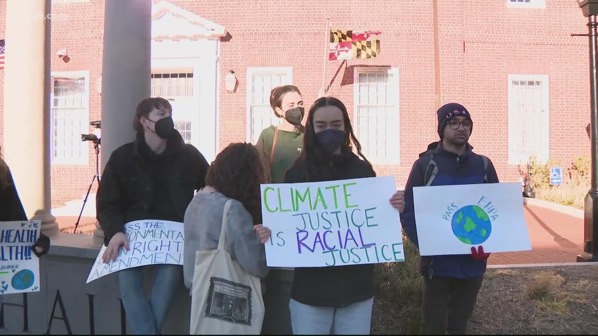 Students gathered in Annapolis to urge lawmakers to pass the Environmental Rights Amendment Bill. Another group want a bill passed to require composting in schools.