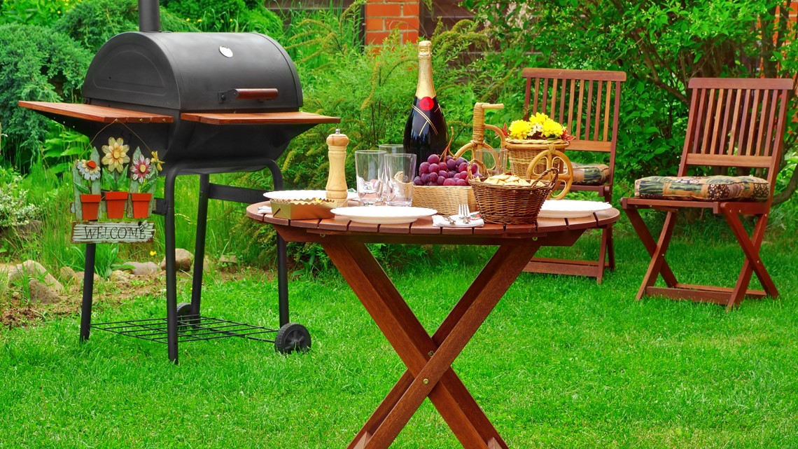 How to throw a successful cookout this Memorial Day Weekend