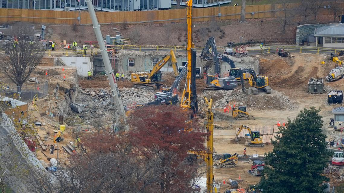 Judge leans towards allowing White House ballroom construction amid preservation group's lawsuit