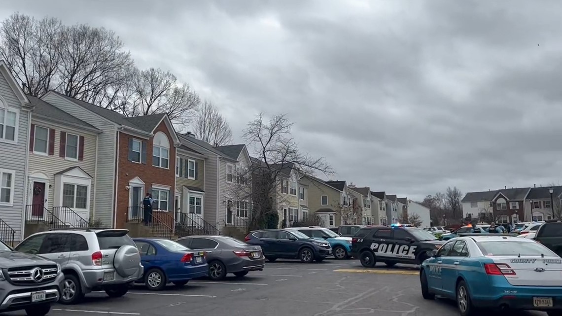 Shooting in Dumfries home leaves 1 dead, 4 injured