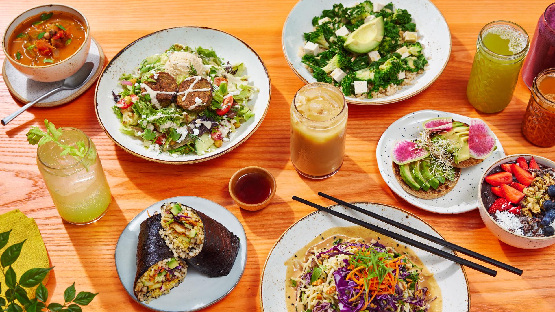 Chef Dylan Mendelsohn from Life Alive Organic Cafe gives us a taste of their newest and only location in DC! 