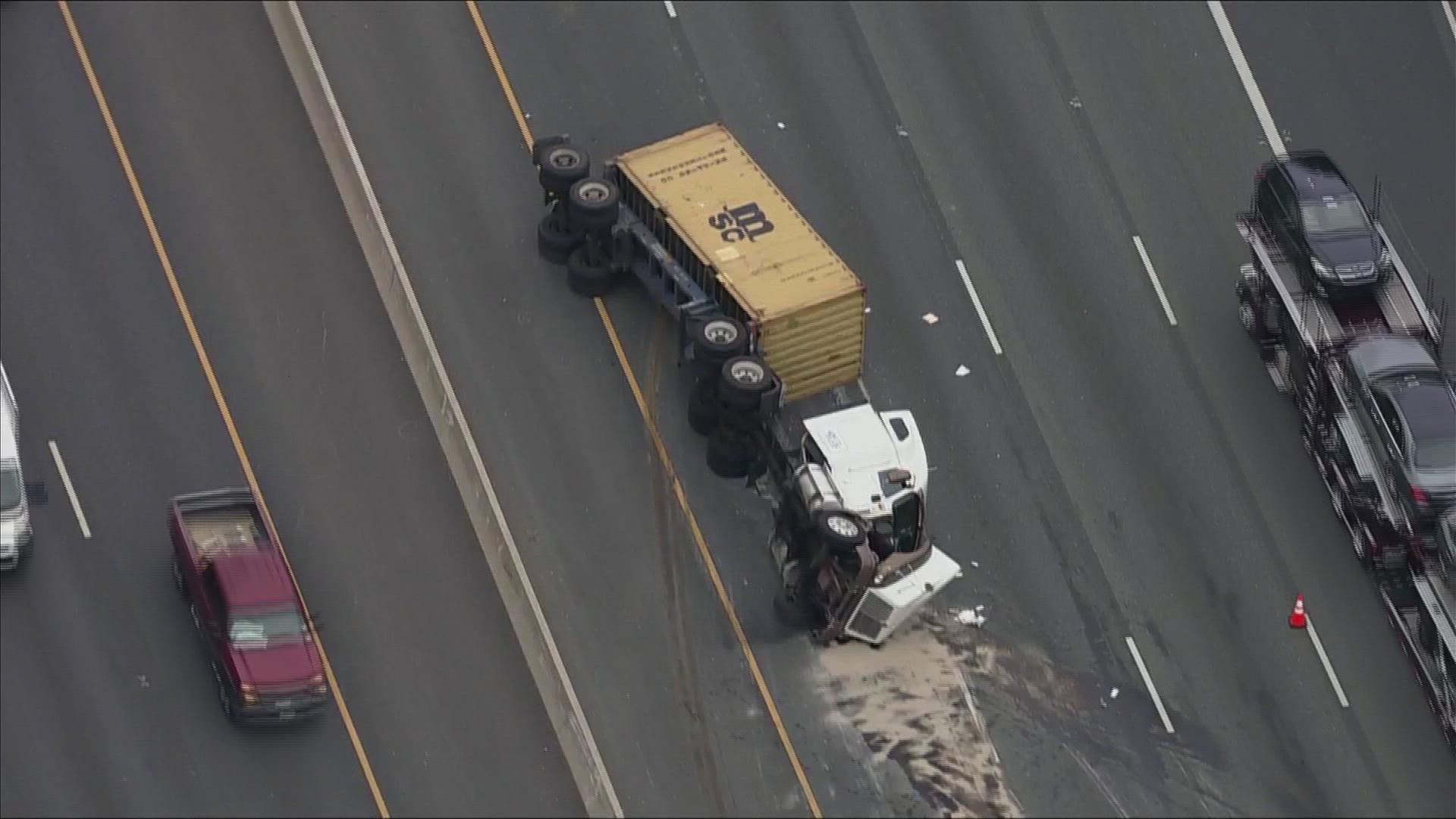 A tractor-trailer crash on the I-495 outer loop westbound, before MD-185 (Exit 33) is causing delays for people traveling through that part of Montgomery County.