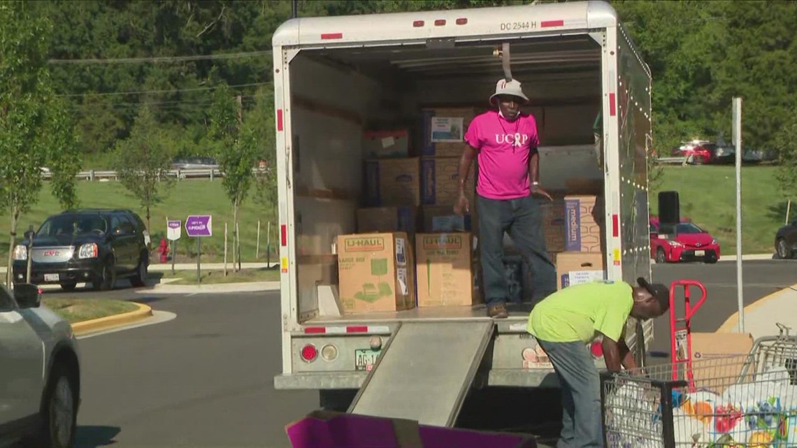 WUSA9 and UCAP help feed families in Fort Washington