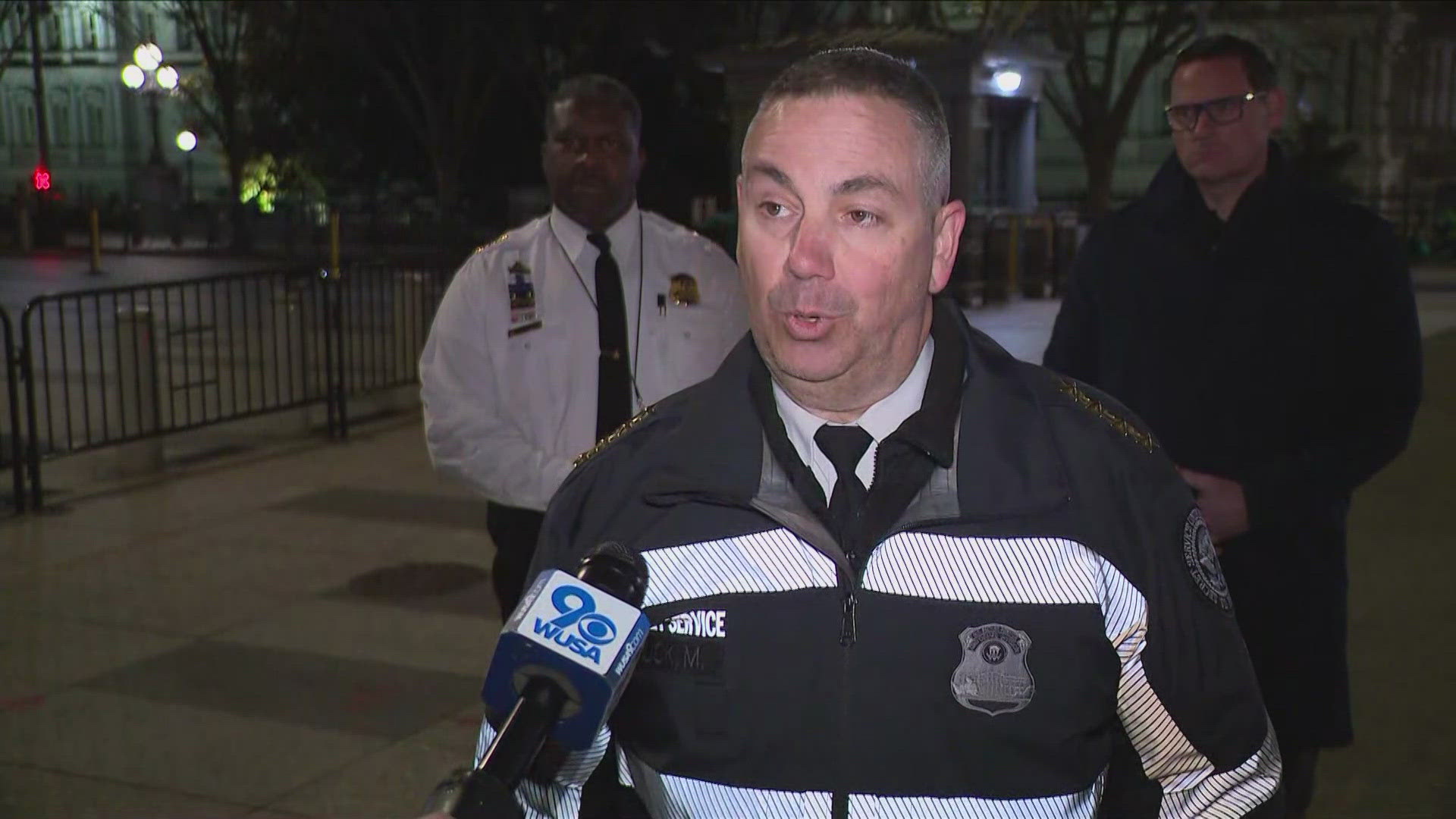 Armed man traveling from Indiana to Washington DC parked near White House was shot by Secret Service.