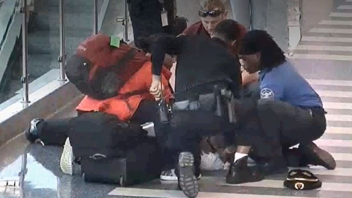 TSA officers help save pilot's life at Virginia airport - Vimarsana News