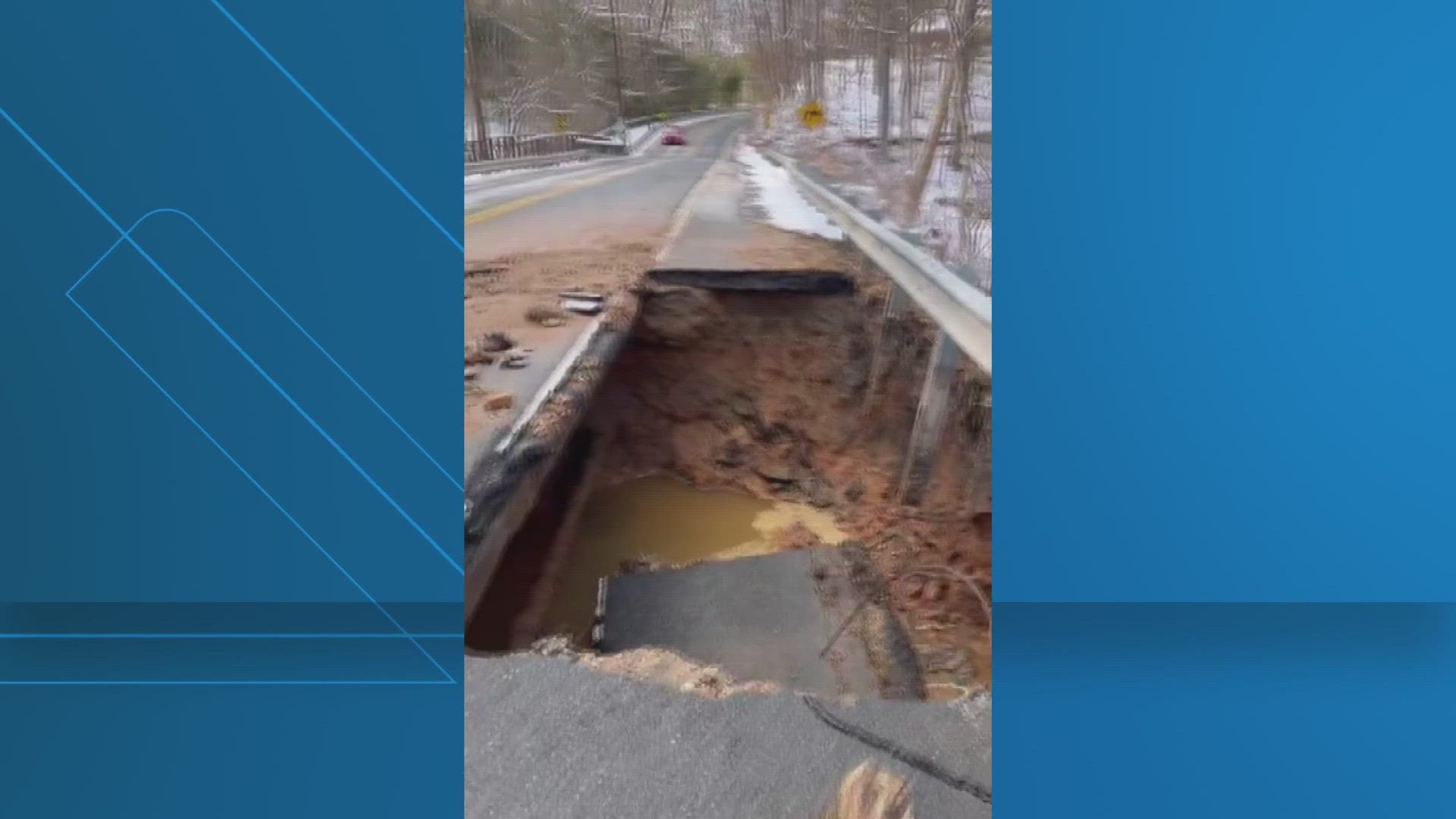 A large hole can be seen in the middle of the lane along Knowles Avenue between Beach Drive and Weymouth Street.