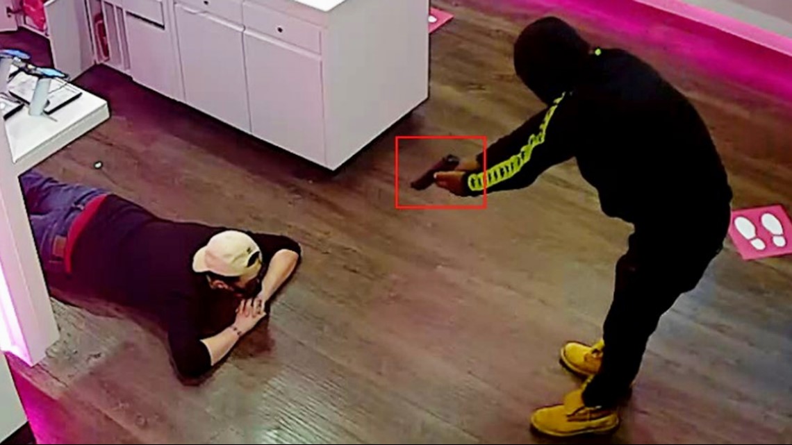 DC woman accused of being getaway driver in string of robberies - Vimarsana News