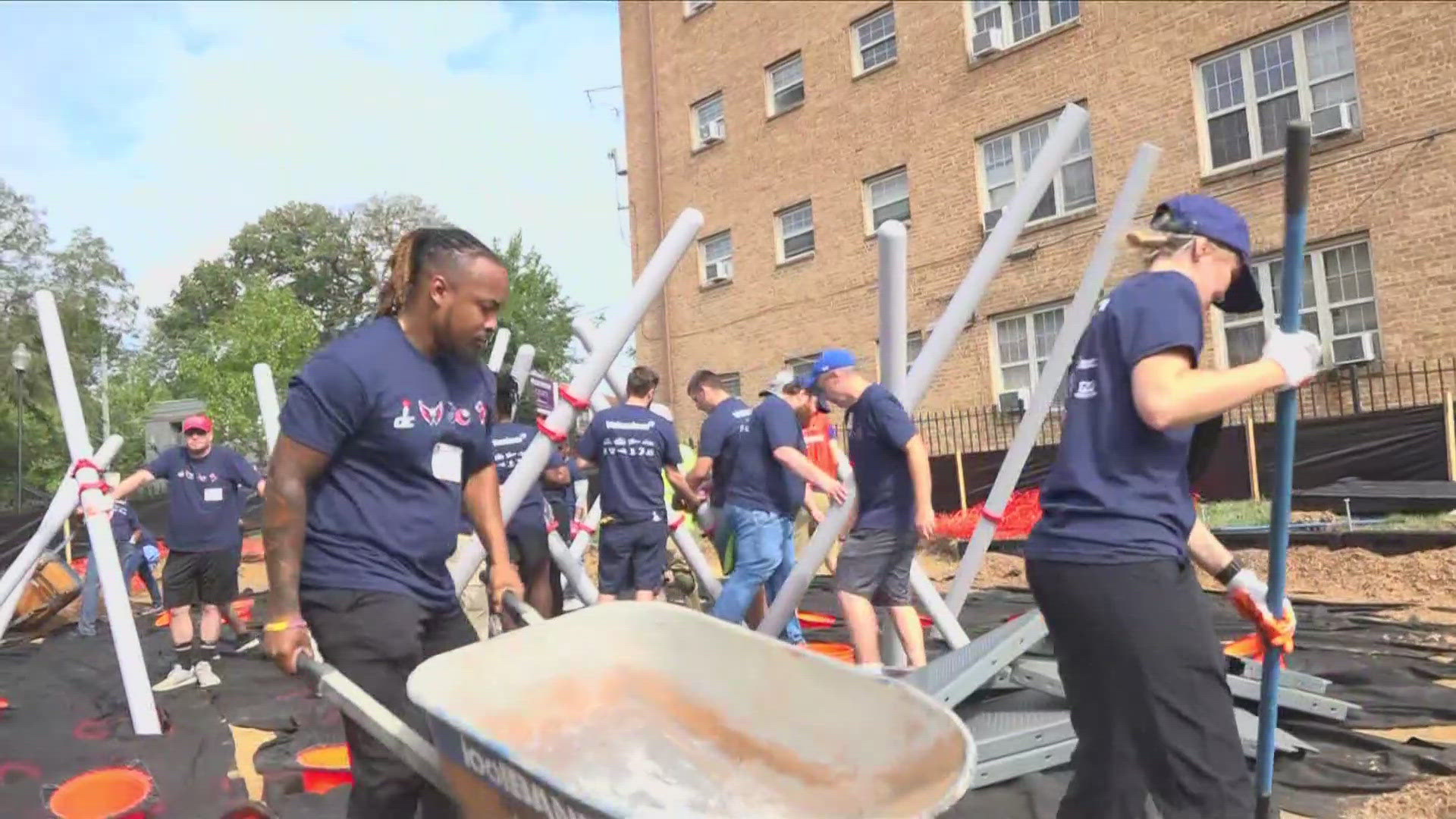 Northeast DC gets a new playground thanks to speedy volunteers | wusa9.com