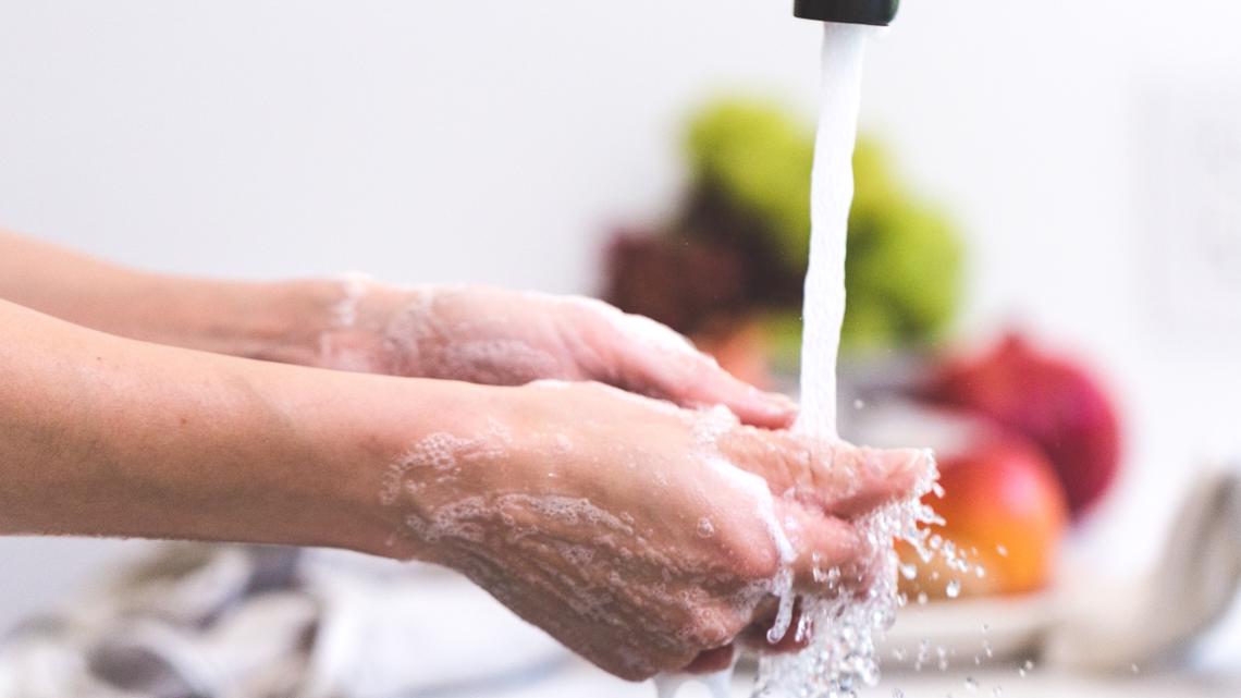 Here's the best way to wash your hands effectively, an expert explains - WUSA9.com