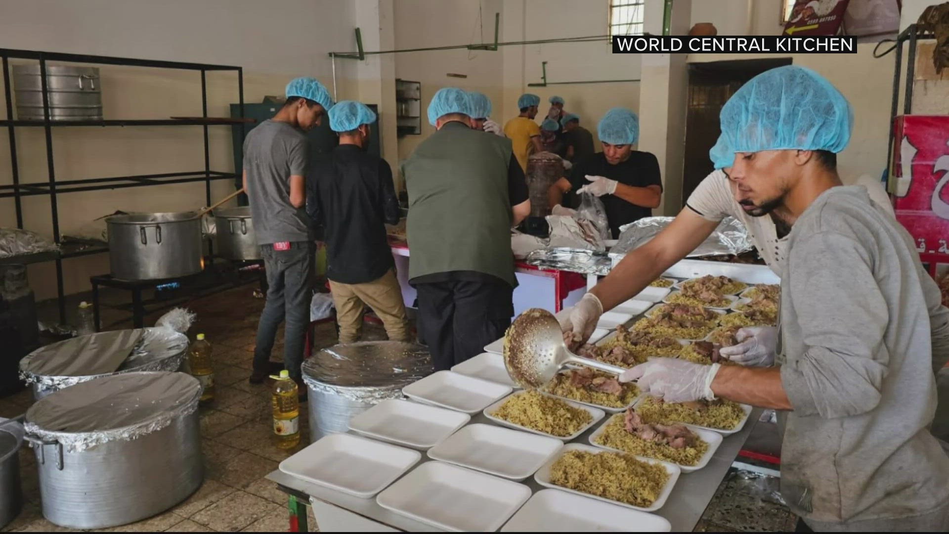 The chef's organization World Central Kitchen is serving up hot plates to people across Israel and Palestinian families fleeing Gaza.