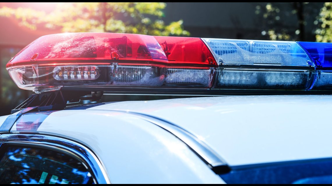 Police on the seek of a man that killed a Police agent - Vimarsana News