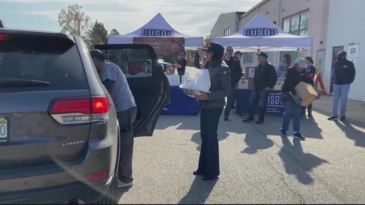 Army spouse thankful for USO's Turkey for Troops