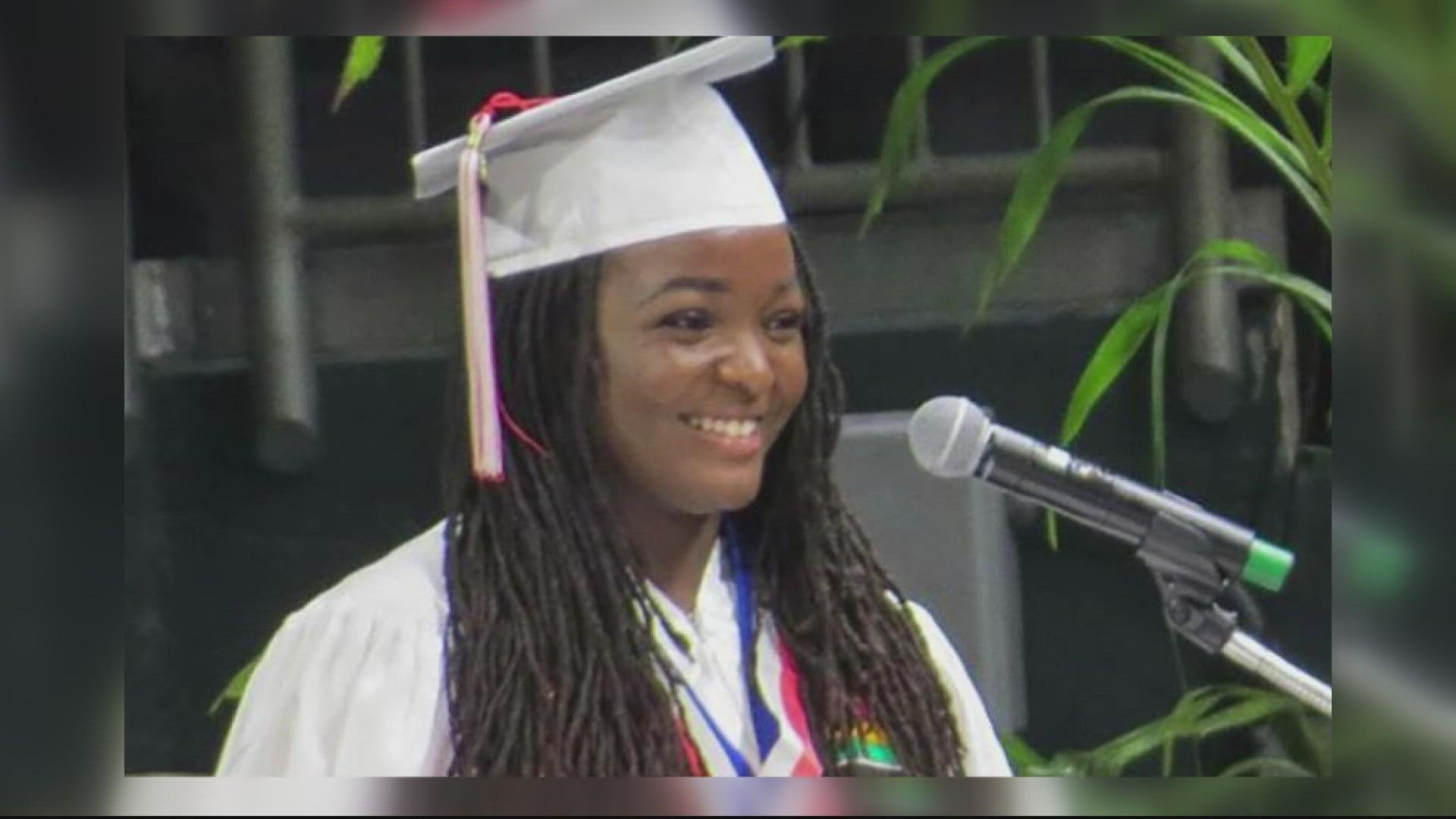 CNN reports the Ashley Adirika, a 17-year-old from Miami, got accepted to eight ivy league schools.