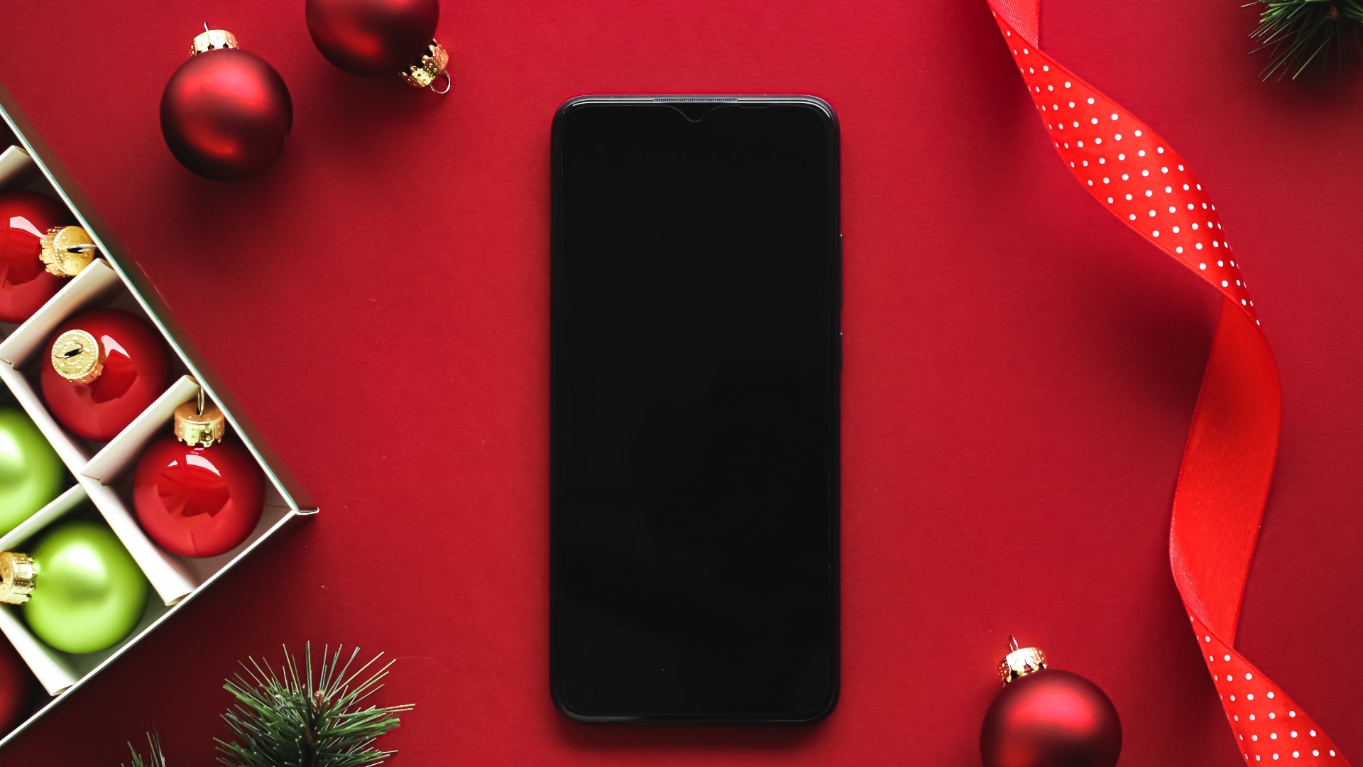 Sponsored by: DailyLounge.com. Tech expert Trisha Hershberger shares her top picks for the tech gifts on your list, this holiday season.