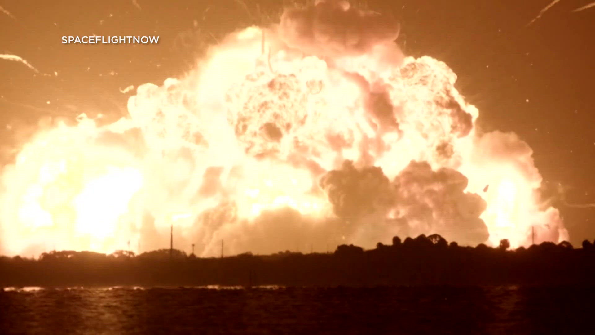 邦楽 WORST OF FANTASTIC EXPLOSION Blue Origin rocket explodes in massive fireball during test on