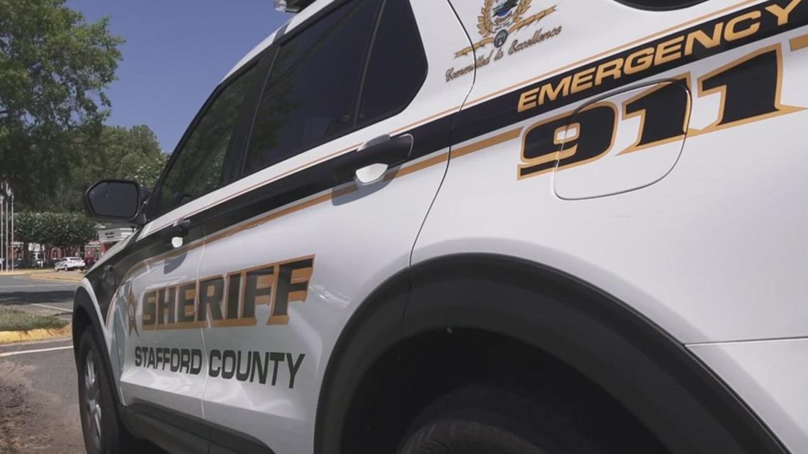 Virginia man arrested, accused of 'hallucinating' in middle of I-95, biting deputy's foot