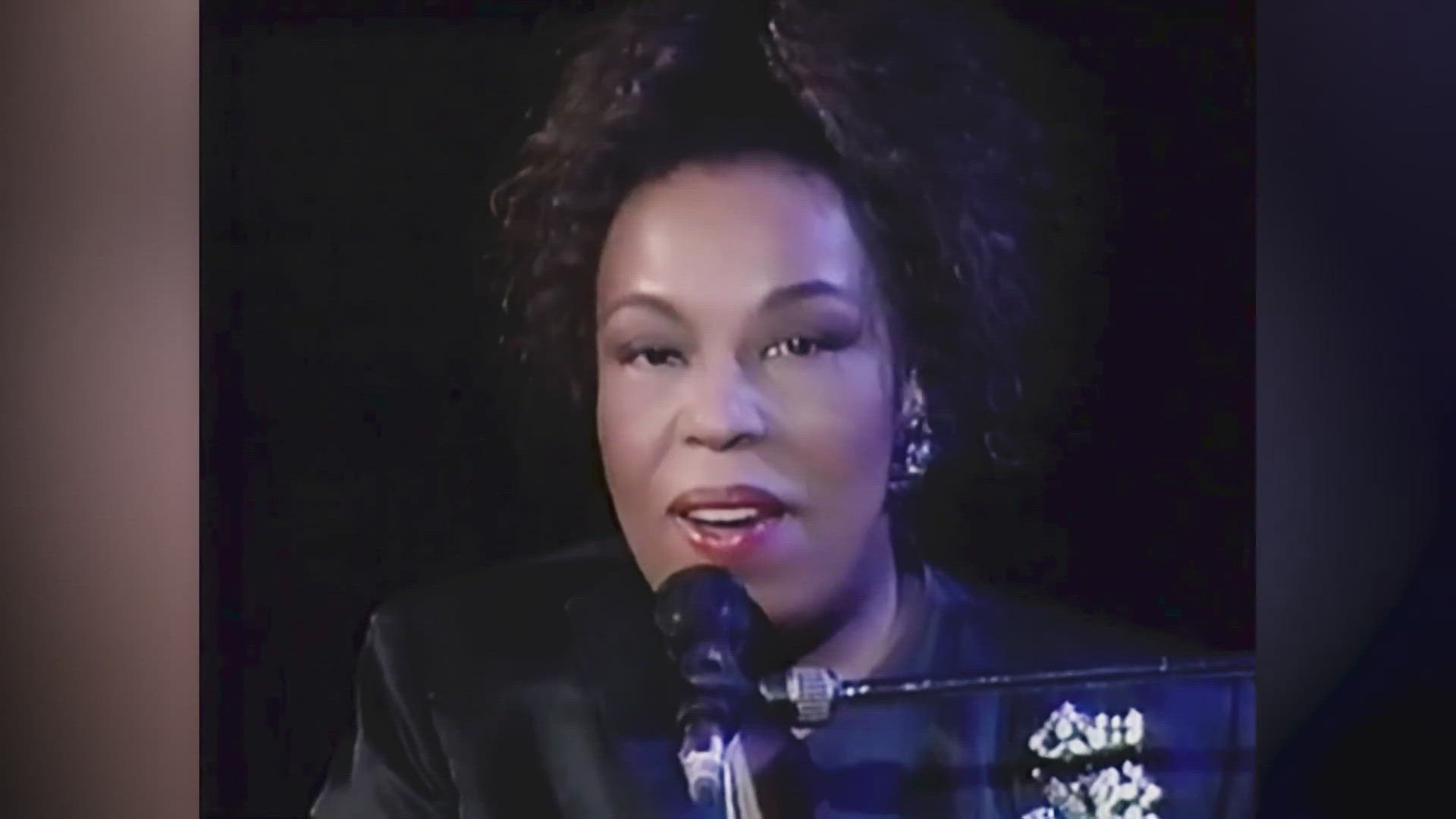 Flack announced in 2022 she had ALS, commonly known as Lou Gehrig's disease, and could no longer sing.